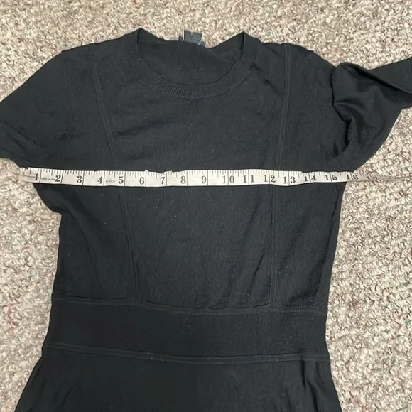 Theory 95% wool long sleeve knit dress - Picture 3 of 8